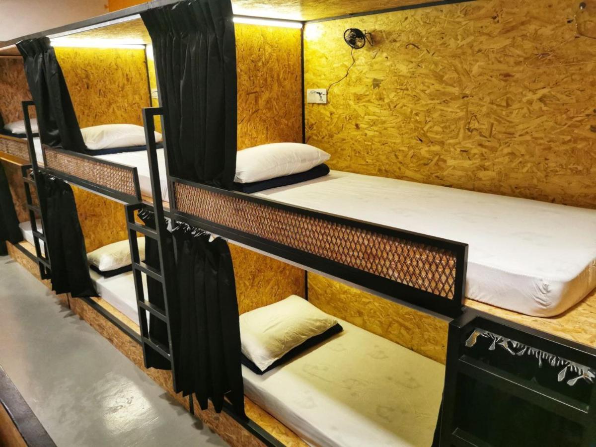 The Cocoon Capsule Hotel Камерон-Хайлендс Экстерьер фото