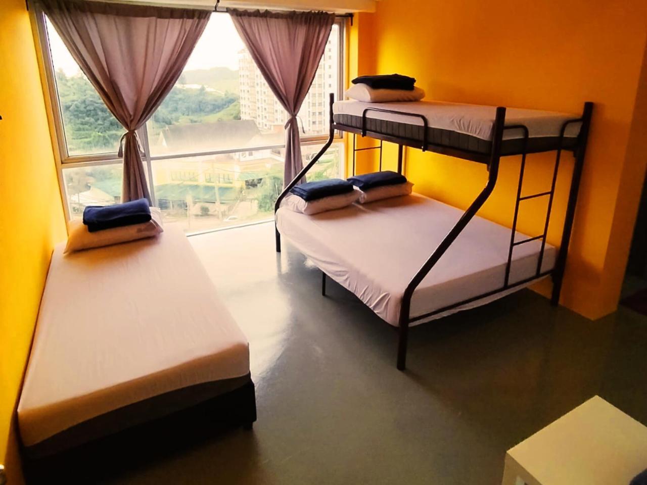 The Cocoon Capsule Hotel Камерон-Хайлендс Экстерьер фото